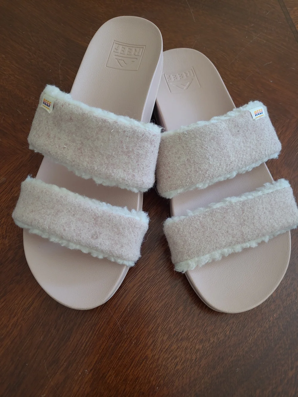 Reef Cushion Vista snuggles Fleece Lined Pink Fuzzy Double-Strap Slide Sandals 7